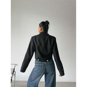 Chaqueta Corta Reversible de Piel de Oveja Negra, Estilo Bomber, Diseño Sólido, Detalles de Botones de Perla, Apliques, Patchwork, Tinte Natural - Product Image 1