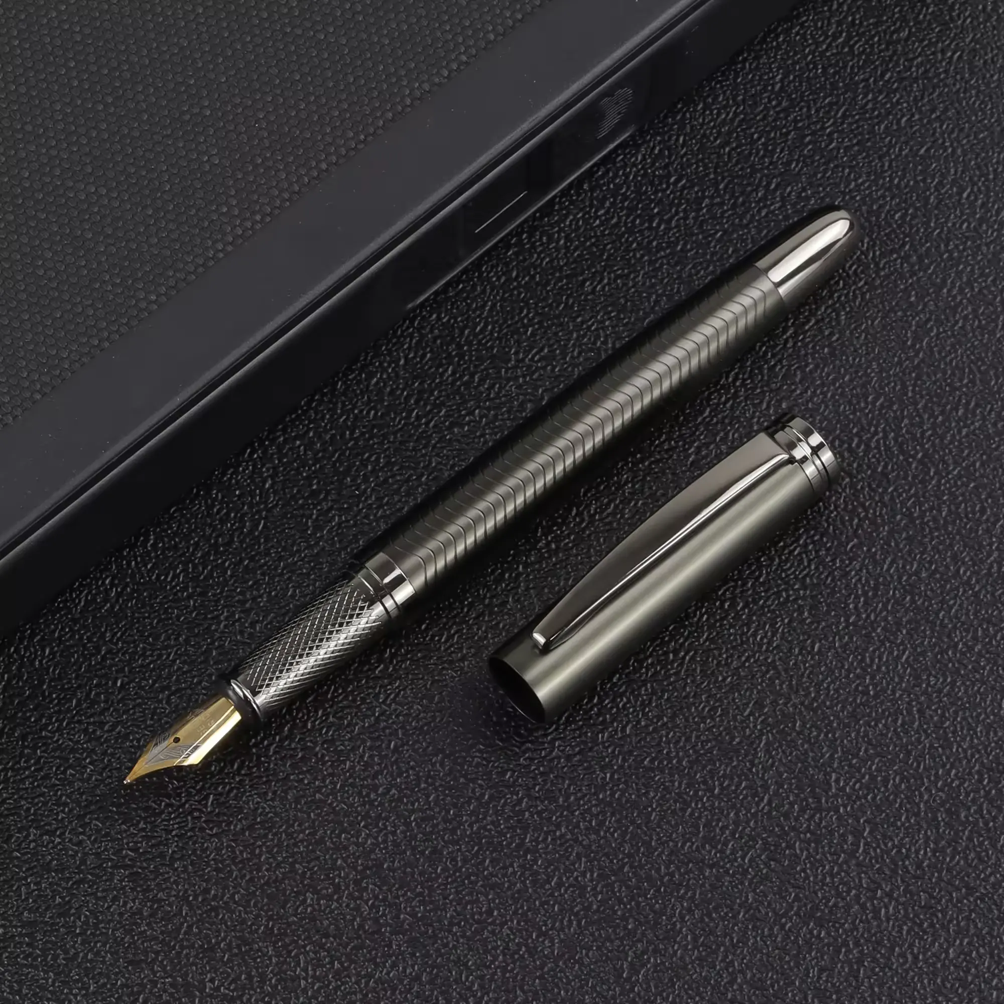 Nuevo bolígrafo grabado de metal, bolígrafo de regalo publicitario, bolígrafo de escultura comercial de gama alta, LOGOTIPO de impresión