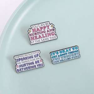 Pins <span class=keywords><strong>de</strong></span> Aleación <span class=keywords><strong>de</strong></span> Zinc con Esmalte y Estampado UV, con Citas Inspiradoras sobre <span class=keywords><strong>la</strong></span> Alegría y <span class=keywords><strong>el</strong></span> Dolor, Joyería Btooches, Regalos para Amigos - Product Image 4