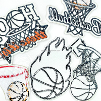 Badge de basketball en feutre 3D avec des motifs créatifs et scintillants pour les projets de bricolage