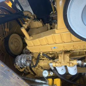 Bulldozer Shantui SD32 Modèle 2022 Jaune sur chenilles, équipement de construction robuste, capacité de bêchage de 8,6 m, composants certifiés - Product Image 6