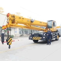 Grue tout-terrain RT25 25T 31m tendance pour le levage de modules de plateformes offshore et les travaux d'entretien de raffineries