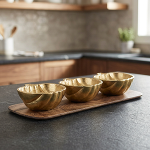 Ensemble de plateaux de service de luxe en aluminium doré, présentoir en bois avec bols pour la maison, l'hôtel, les mariages et les réceptions - Product Image 4