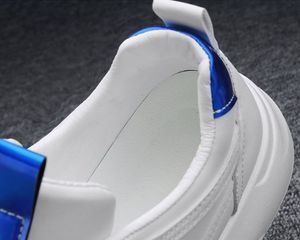 รองเท้าผู้ชาย 2026 เทรนด์ใหม่ สไตล์ลำลอง สปอร์ต พื้นหนา น้ำหนักเบา กันลื่น ระบายอากาศดี เหมาะสำหรับเล่นสเก็ตบอร์ดและเดิน - Product Image 5