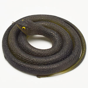 Novedad de Serpientes de Goma Realistas, Juguetes de <span class=keywords><strong>Serpiente</strong></span> <span class=keywords><strong>Mamba</strong></span> <span class=keywords><strong>Negra</strong></span>, Decoración de Halloween, Accesorios de Jardín, Broma, Novedad de 2017 - Product Image 4