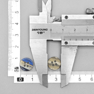 Bán nóng tùy chỉnh bán buôn số lượng lớn nút nhựa 4 lỗ cho quần áo thủ công tự làm - Product Image 2