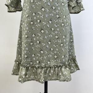 2025 फ्रेंच शैली के कपड़े निर्माता कस्टम गर्दन छोटी पफ आस्तीन मिनी डेज़ी रूफले पोशाक महिलाओं के लिए - Product Image 4