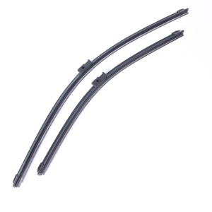 Accessori Auto: Spazzola <span class=keywords><strong>Tergicristallo</strong></span> Convenzionale Silenziosa e Efficace per <span class=keywords><strong>Volkswagen</strong></span> <span class=keywords><strong>POLO</strong></span> MK4 2002-2005 - Product Image 1