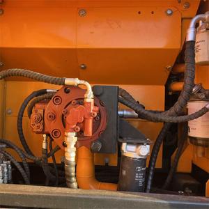 Excavadora Usada de Buena Calidad HYUNDAI 225LC-9T con Motor Diésel y Bomba Hidráulica, Pocas Horas de Uso, Bien Mantenida, Perfecta para la Construcción - Product Image 4