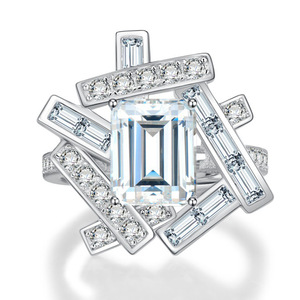 Anello Geometrico Intrecciato per Donne, Gioiello da Dito Moderno e alla Moda - Product Image 1