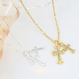 Collar con Colgante de Cruz Doble con Circonitas Cúbicas y Cadena de Eslabones Estilo Chrome Hearts, Joyería Cristiana de Moda para Unisex - Product Image 5