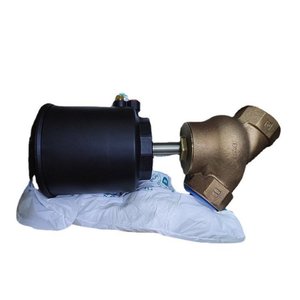 Vanne à siège incliné Asco 1/2 po FNPt x FNPt pneumatique à deux voies en acier inoxydable pour usage général - Product Image 3