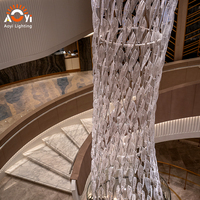 Lustre en colonne de cristal |   Escalier en colimaçon sur mesure, éclairage LED, acier inoxydable, garantie 5 ans pour hôtel de luxe