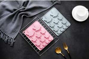 قالب سيليكون لصنع الشوكولاتة والبودنغ على شكل أوراق القيقب بـ 12 تجويف، أداة خبز منزلية الصنع، قالب كعك الأرز - Product Image 6