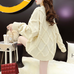 Suéter Acolchado con Cuentas de Perlas para Mujer - Jersey de Punto Holgado de Manga Larga a la Moda - Product Image 3