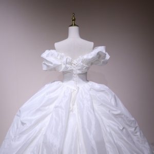 Abito da sposa a linea ad A con corsetto a cuore taglie forti <span class=keywords><strong>Royal</strong></span> <span class=keywords><strong>Princess</strong></span> con fiori in pizzo e strascico a cappella - Fabbrica OEM ODM per abiti da sposa - Product Image 6