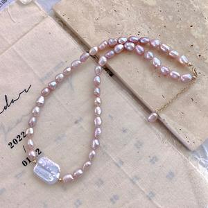 Collar de Perlas Barrocas Naturales de Forma Cuadrada para Mujer, Estilo Retro Francés, Rosa Púrpura Súper Suave - Product Image 1