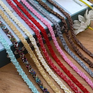 Ingrosso nuovo tessuto a maglia fatto a mano, pizzo con perline per unghie, accessori per abiti <span class=keywords><strong>da</strong></span> sposa Perles En Maille - Product Image 1