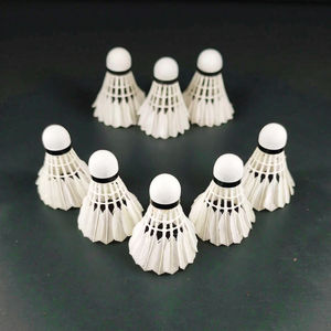 Q200-3 High Training <span class=keywords><strong>Badminton</strong></span> Federball PU Korkkopf Gerade Feder Leichter, langlebiger, stabiler Flug Indoor Outdoor Club - Product Image 1