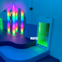 Équipement sensoriel interactif Tunnel miroir infini LED relaxant pour l'autisme, Panneau mural miroir infini pour les salles de calme sensoriel