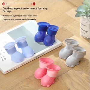 Scarpe per Cani Impermeabili, Antiscivolo e Resistenti all'Usura, Stivali da Pioggia per Cani da Esterno, Tagliaunghie per Animali Domestici per Prevenire Graffi - Product Image 1