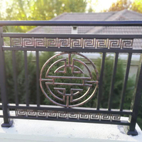 Balustrade moderne en aluminium pour intérieur/extérieur avec main courante à vis en métal utilisation sur le chantier de construction pour balcon rampe d'escalier
