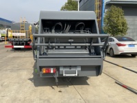 Camion à ordures Isuzu 4x2 5m³ avec compacteur de déchets