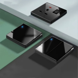 Ổ cắm tường Anh Quốc cao cấp, mặt kính cường lực đen, thiết kế sang trọng, tích hợp cổng USB, mẫu mới, 1 gang, 2 gang, 3 gang, 4 gang. - Product Image 1