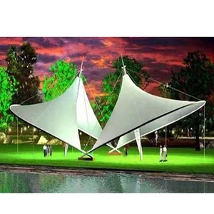 Structure de membrane tendue en PVC/PVDF personnalisée pour tente extérieure et protection solaire paysagère - Product Image 3