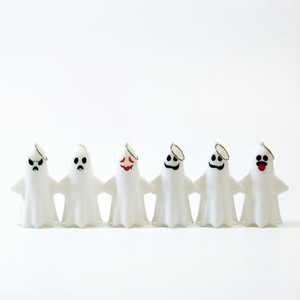 Adornos Colgantes de Fantasmas Brillantes de Plástico, Luces de Ambiente de Halloween que Funcionan con Pilas, Accesorios para Fiestas Infantiles, Decoración Navideña - Product Image 1