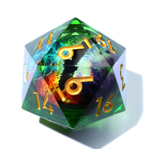 Dado D20 Gigante de Resina Hecho a Mano con Ojo de Dragón Flotante de 50mm para Juego de Rol Dungeons & Dragons - L6 D20 50mm - Product Image 1