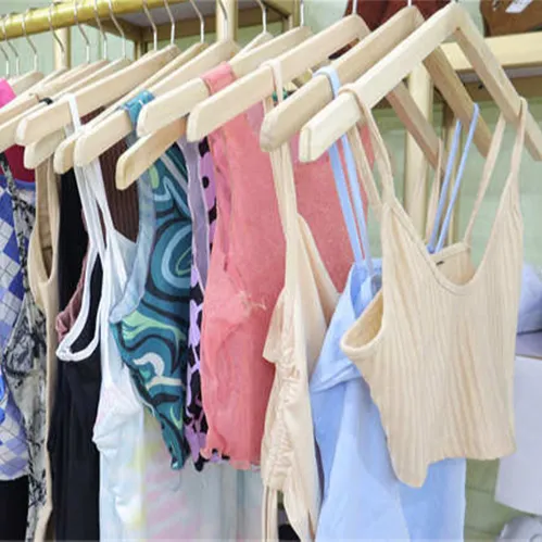 เกาหลีใช้เสื้อผ้าจำนวนมากเสื้อผ้าแฟชั่นสวยมือสองชุด