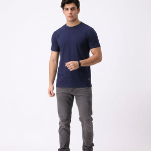 T-shirt décontracté pour homme Lavish, coupe classique, manches courtes, imprimé sérigraphié sur le devant, 100 % coton écologique et respirant, idéal pour l'été - Product Image 1