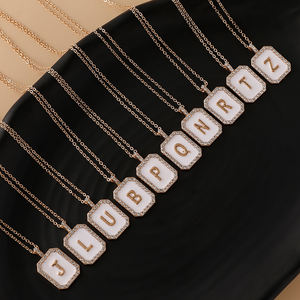 Collier de chaîne à maillons torsadés plaqué or à la mode pour femmes lettre initiale A-<span class=keywords><strong>Z</strong></span> 26 collier initial en strass à la mode - Product Image 3