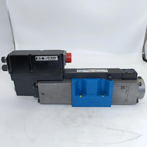 Amplificateur intégré KBFDG4V-3-33C20N-Z-M1-PC7-H7-12 à action directe proportionnelle directionnelle - Product Image 4