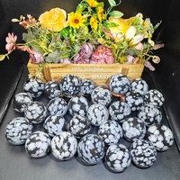 Prix de gros, haute qualité, sculptures en forme de boules de guérison en obsidienne flocon de neige naturelle pour la maison et les cadeaux