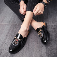 Nouveaux Mocassins Homme Printemps/Été 2026, Chaussures Semi-Ouvertes en Cuir Brillant, Chaussures Décontractées Respirantes Tendance pour Homme avec Style Mode