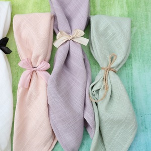 Serviette <span class=keywords><strong>de</strong></span> table, set <span class=keywords><strong>de</strong></span> table et torchon en <span class=keywords><strong>coton</strong></span> <span class=keywords><strong>de</strong></span> bambou doux à <span class=keywords><strong>double</strong></span> couche, texture froissée, pour la <span class=keywords><strong>d</strong></span>écoration <span class=keywords><strong>de</strong></span> table <span class=keywords><strong>de</strong></span> repas occidental et <span class=keywords><strong>de</strong></span> banquets <span class=keywords><strong>de</strong></span> mariage - Product Image 2