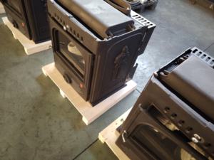 Poêle à bois contemporain autoportant à double porte, grande capacité, en fonte, écologique, pour villas et espaces de vie - Product Image 5