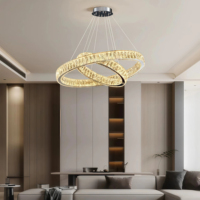 Lustre suspendu JYLIGHTING avec dalles de cristal en cascade et canaux en acier, idéal pour l'Atrium Hoshinoya Ryokan