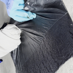 Membrane d'asphalte modifiée polymère auto-adhésive moderne Membrane de <span class=keywords><strong>bitume</strong></span> pour le couloir de construction souterrain de toit sans torche - Product Image 2