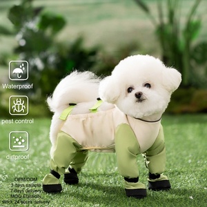 Combinaison imperméable réfléchissante pour animaux <span class=keywords><strong>de</strong></span> compagnie, anti-poussière, avec pieds antidérapants, <span class=keywords><strong>en</strong></span> tissu Oxford, pour chiens et chats - Utilisation <span class=keywords><strong>en</strong></span> extérieur toutes saisons - Product Image 1