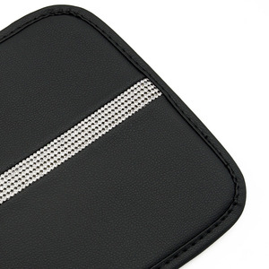 ปลอกที่เท้าแขนในรถยนต์ส่องแสงเป็นประกายวิบวับแผ่นรองคอนโซลกลางรถยนต์คริสตัลช่วยป้องกันเบาะตำแหน่งด้านหน้าของตก<span class=keywords><strong>แต่ง</strong></span><span class=keywords><strong>ภายใน</strong></span> - Product Image 2