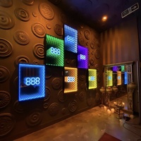 Boîte lumineuse LED en verre miroir infini à changement de couleur à suspendre au mur, panneau lumineux personnalisé avec logo pour la décoration de bar, de fête et de club