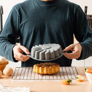 Moules à gâteau en silicone antiadhésif gris sans BPA Moule à gâteau sans BPA pour la cuisson pour la fabrication <span class=keywords><strong>de</strong></span> délicieux gâteaux Ensemble d'ustensiles <span class=keywords><strong>de</strong></span> cuisson - Product Image 4