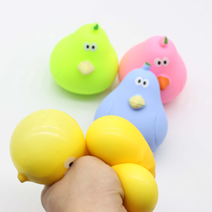 Jouet poire fruit de simulation TPR classique créatif unisexe en plastique anti-pincement pour les 5 à 7 ans - Product Image 2