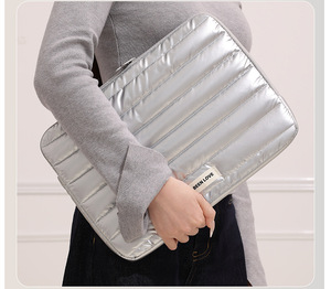 กระเป๋าใส่แล็ปท็อปแบบมีซับในนุ่ม  กระเป๋าใส่แล็ปท็อปแบบเย็บติดกันสำหรับแล็ปท็อปขนาด 13-14 นิ้ว  กระเป๋าใส่แล็ปท็อปกันน้ำพร้อมซิป - Product Image 3