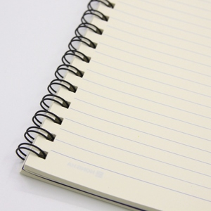 Carnet vertical Oringa avec illustration d'animaux ludiques, thème créatif, style de couverture en papier aux couleurs vibrantes, impression numérique - Product Image 1