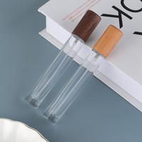 Flacons de parfum miniatures carrés transparents rechargeables vintage à fond épais personnalisés de 10 ml, échantillons de parfum en verre, flacons de parfum avec impression d'écran, pompe
