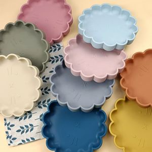 Plato de silicona con dibujos animados para bebé, apto para uso alimentario, impermeable, suave, sin BPA, con forma de león, vajilla para niños pequeños - Product Image 1